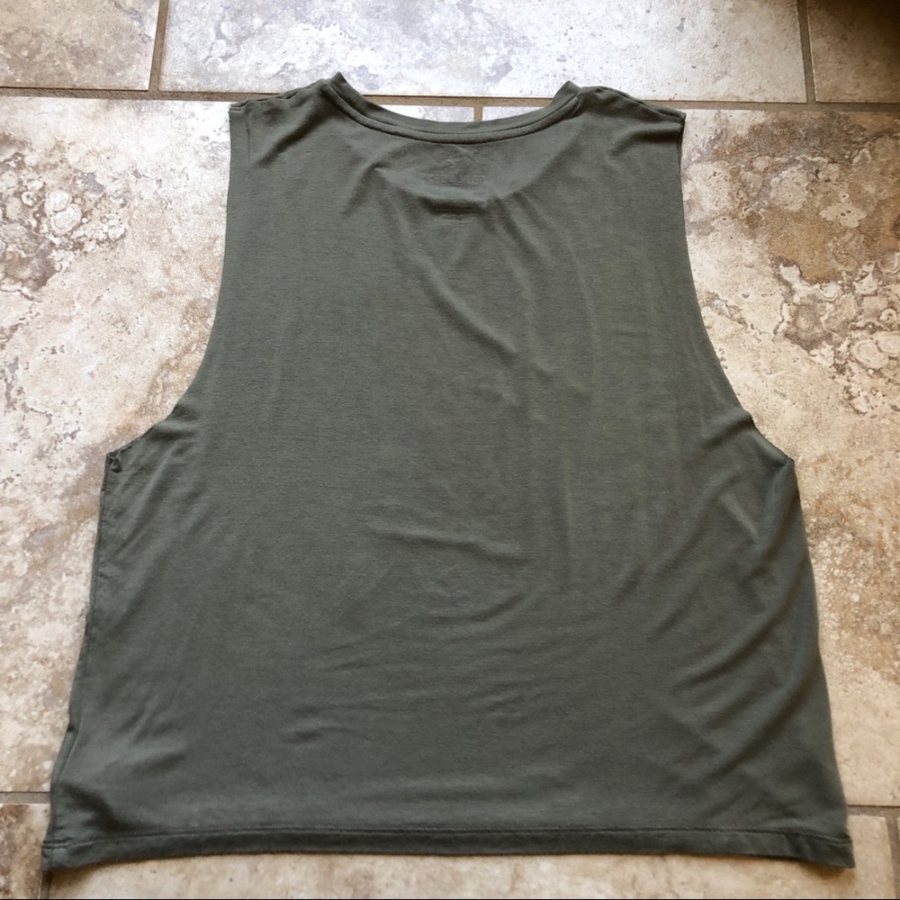 American Eagle Top - Picture 2 of 3